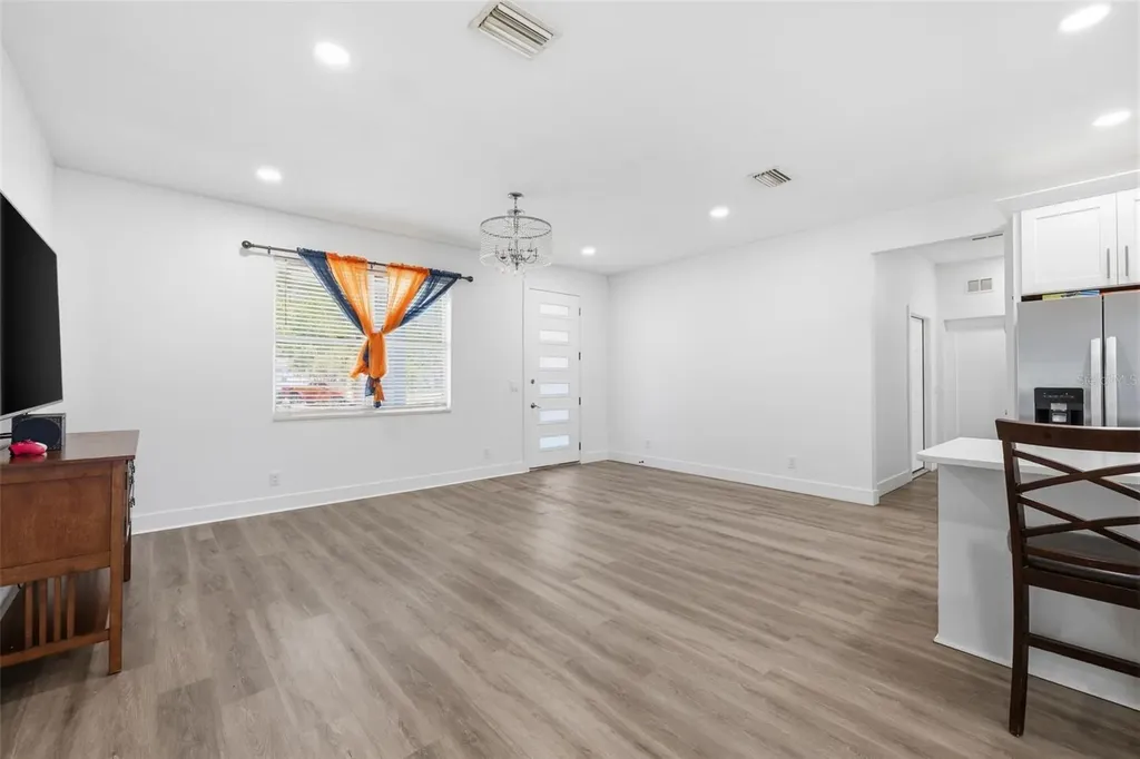 4401 Cobia Drive SE St Petersburg FL 33705