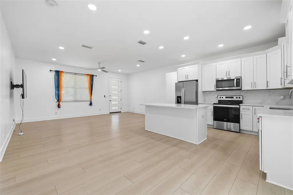 4401 Cobia Drive SE St Petersburg FL 33705