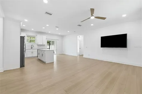 4401 Cobia Drive SE St Petersburg FL 33705