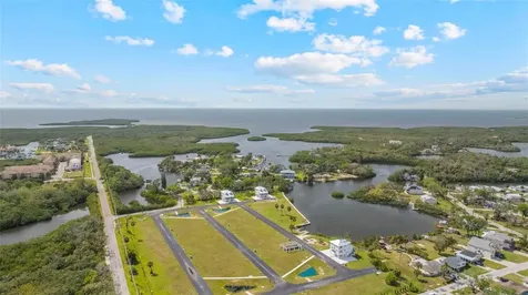 5045 Green Key Road New Port Richey FL 34652