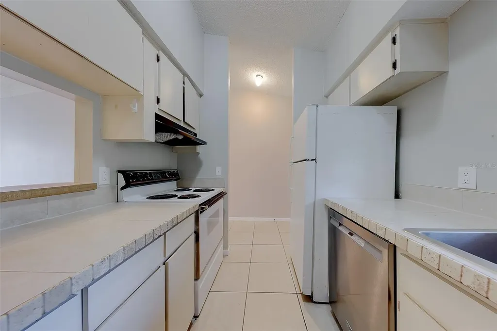 1109 E Rohe Street Tarpon Springs FL 34689