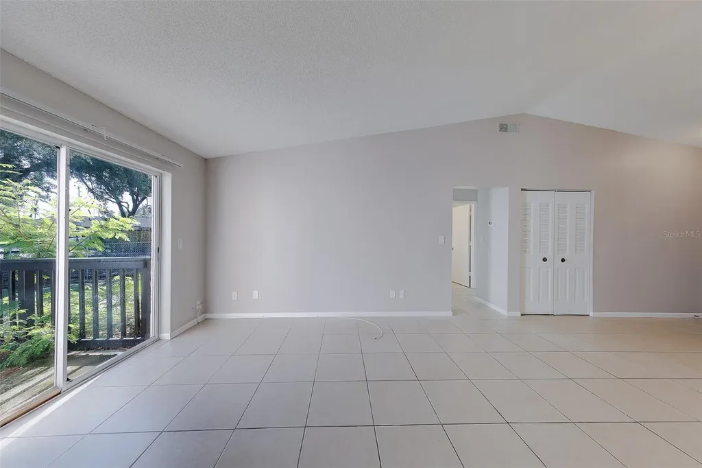 1109 E Rohe Street Tarpon Springs FL 34689