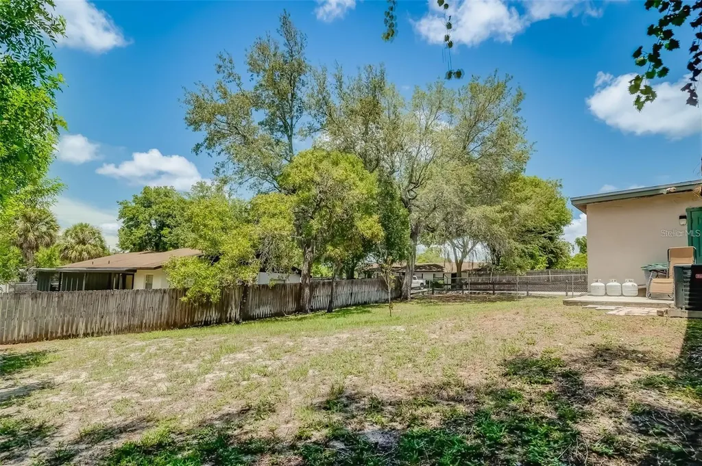 1109 E Rohe Street Tarpon Springs FL 34689