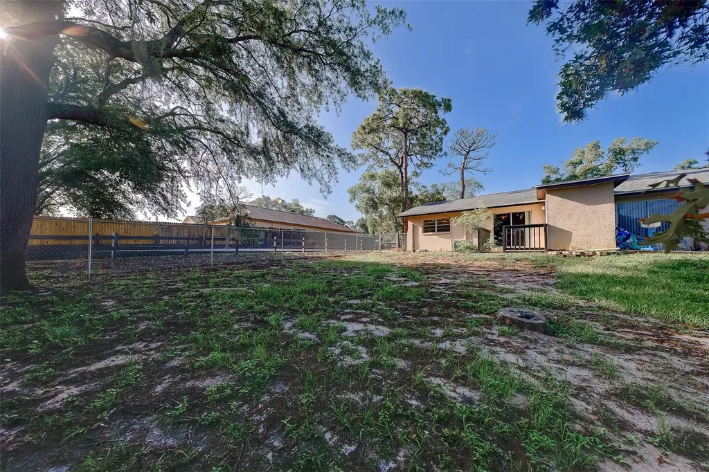 1109 E Rohe Street Tarpon Springs FL 34689