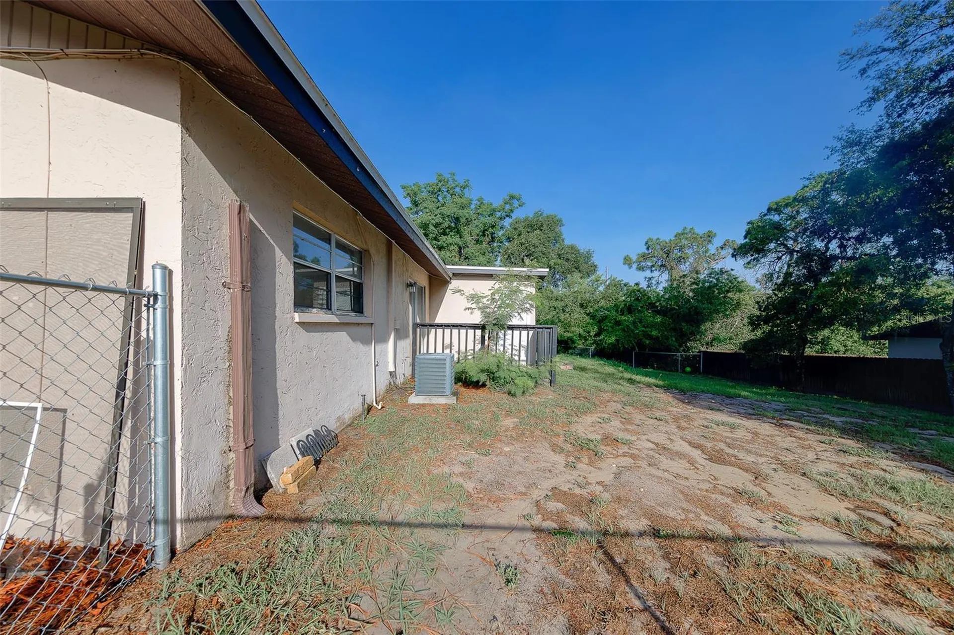1109 E Rohe Street Tarpon Springs FL 34689