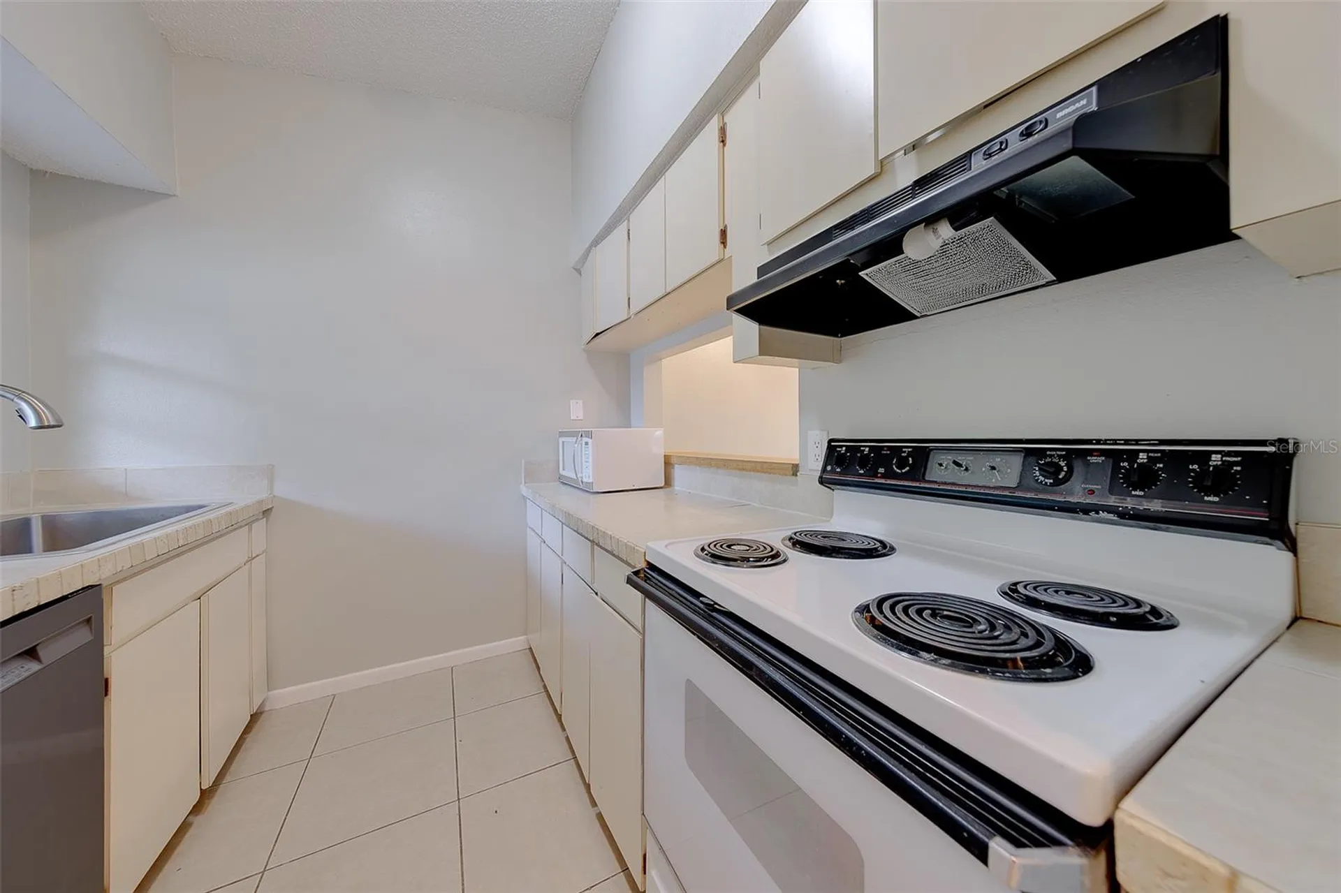 1109 E Rohe Street Tarpon Springs FL 34689