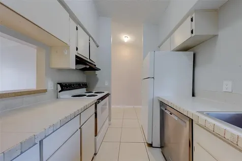 1109 E Rohe Street Tarpon Springs FL 34689