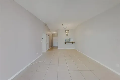 1109 E Rohe Street Tarpon Springs FL 34689