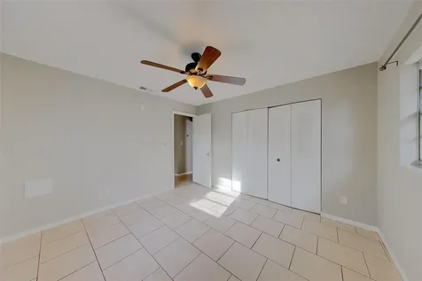 1109 E Rohe Street Tarpon Springs FL 34689