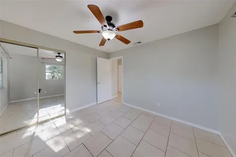 1109 E Rohe Street Tarpon Springs FL 34689