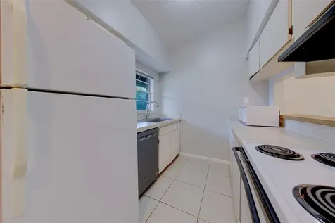 1109 E Rohe Street Tarpon Springs FL 34689