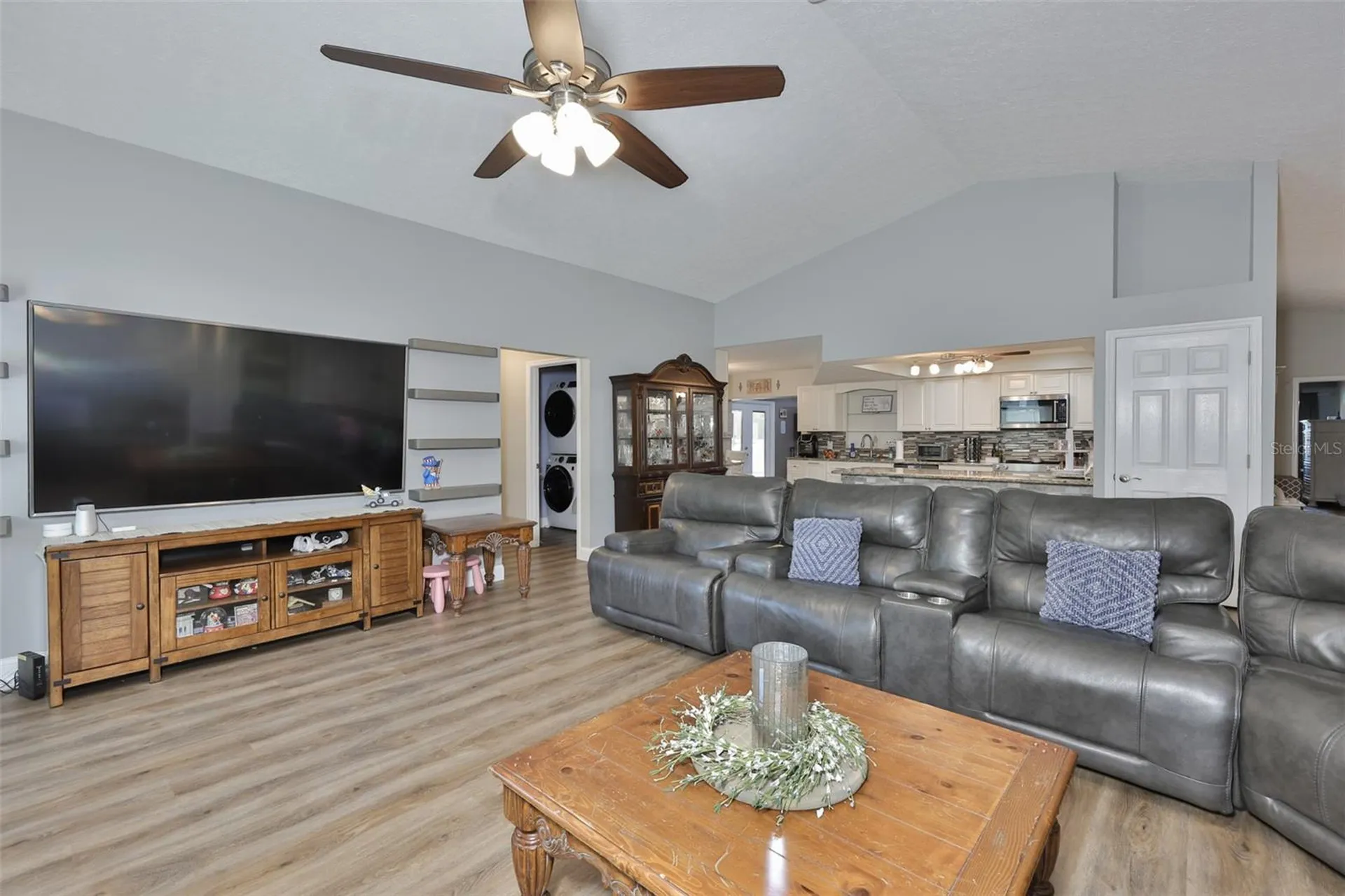 3931 Appletree Drive Valrico FL 33594