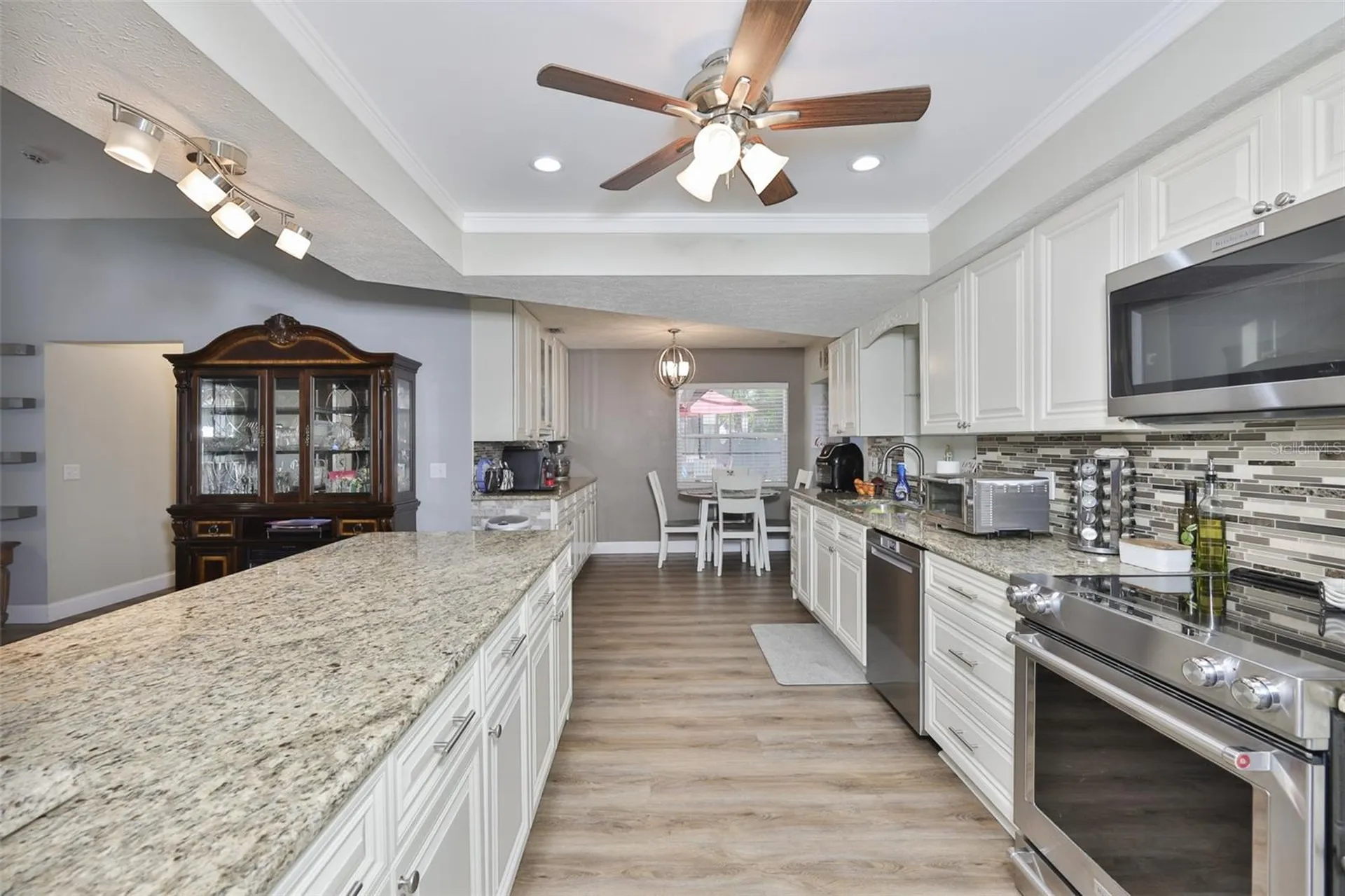 3931 Appletree Drive Valrico FL 33594
