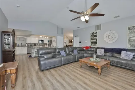 3931 Appletree Drive Valrico FL 33594