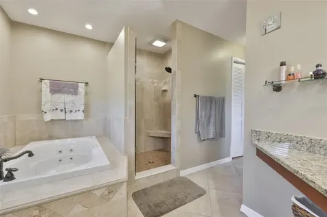 3931 Appletree Drive Valrico FL 33594