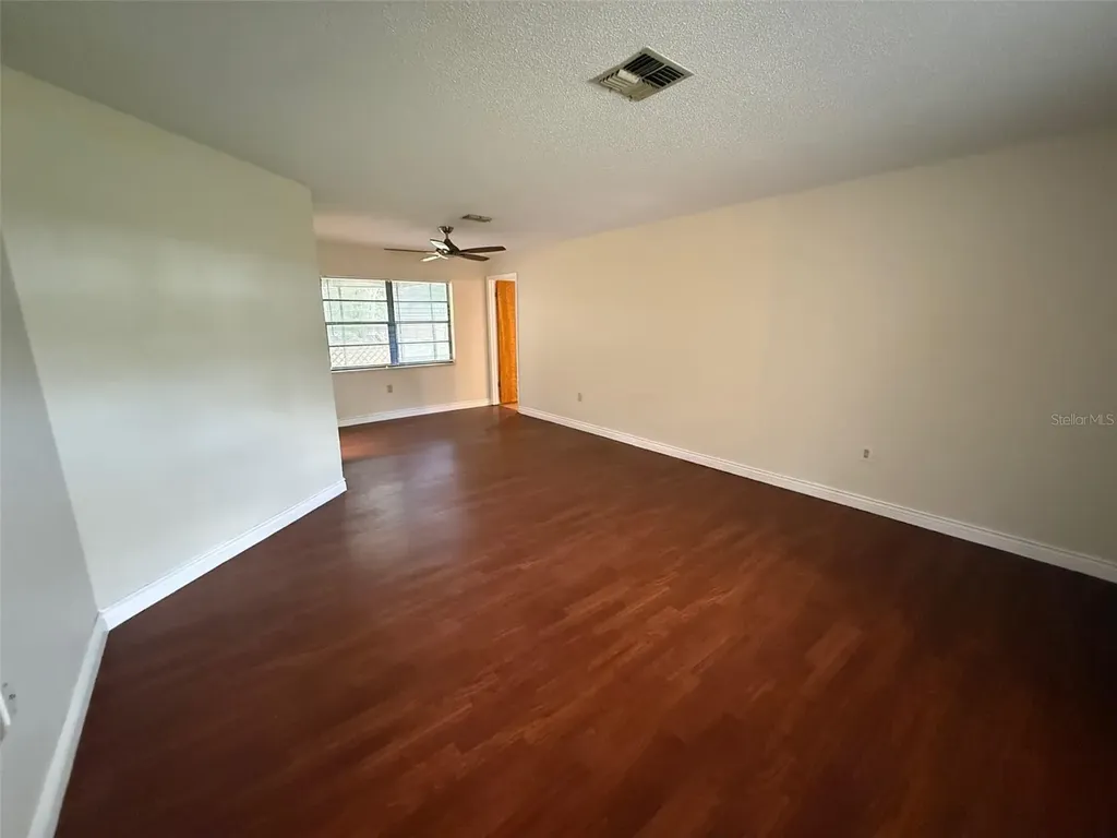 5072 Lakewood Drive Dade City FL 33523