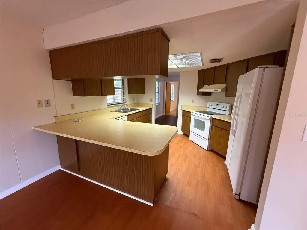 5072 Lakewood Drive Dade City FL 33523