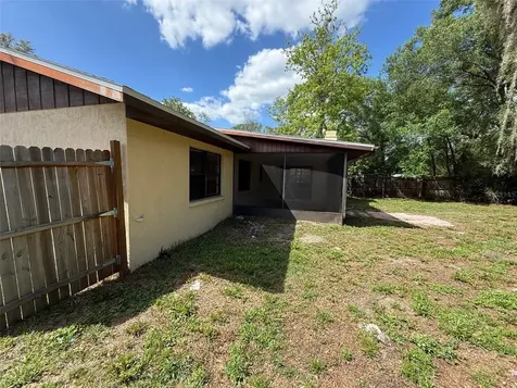 5072 Lakewood Drive Dade City FL 33523