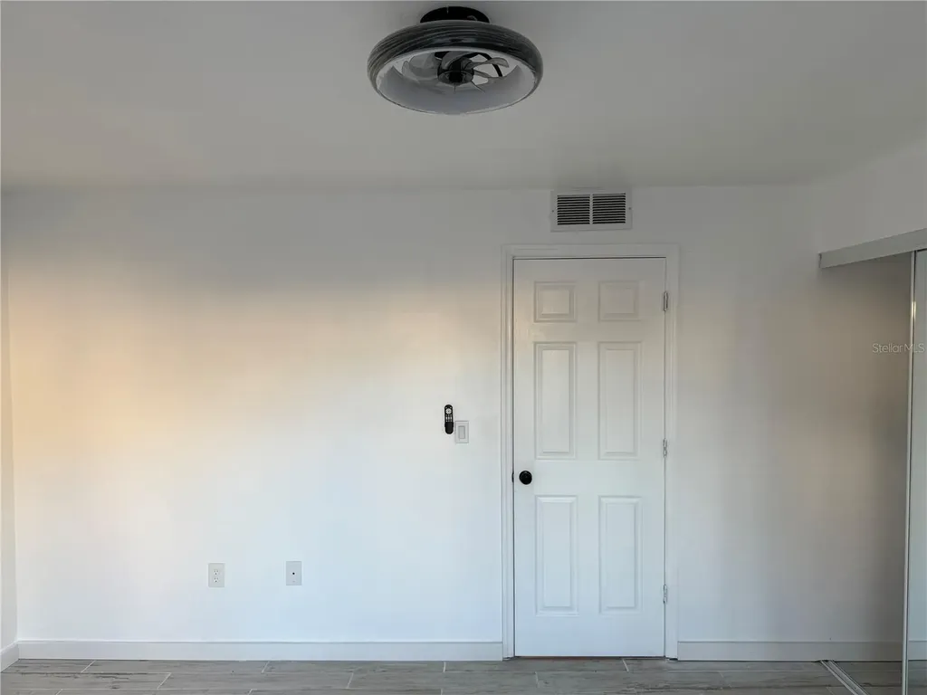 2611 Pine Lake Terrace Sarasota FL 34237