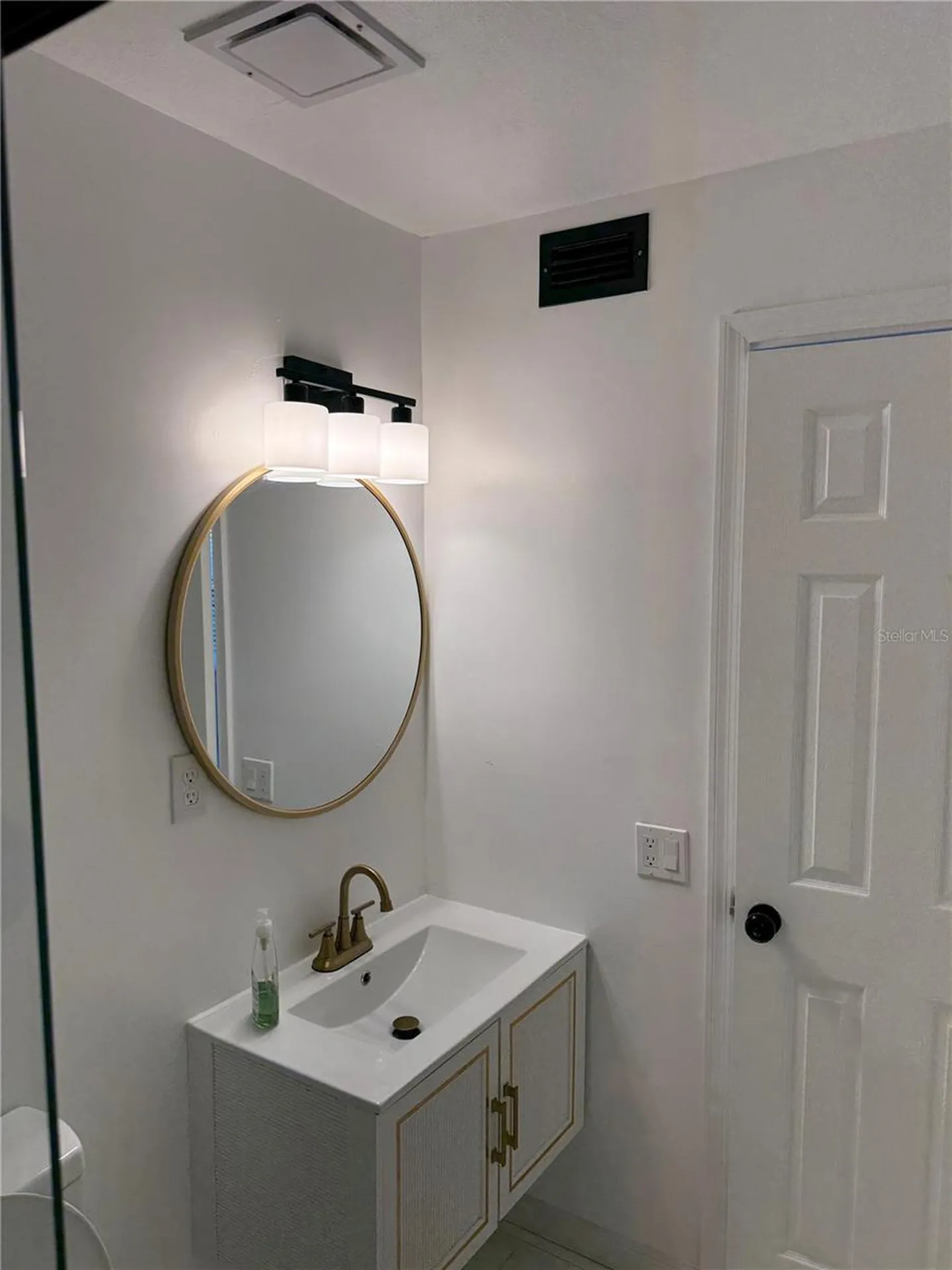 2611 Pine Lake Terrace Sarasota FL 34237