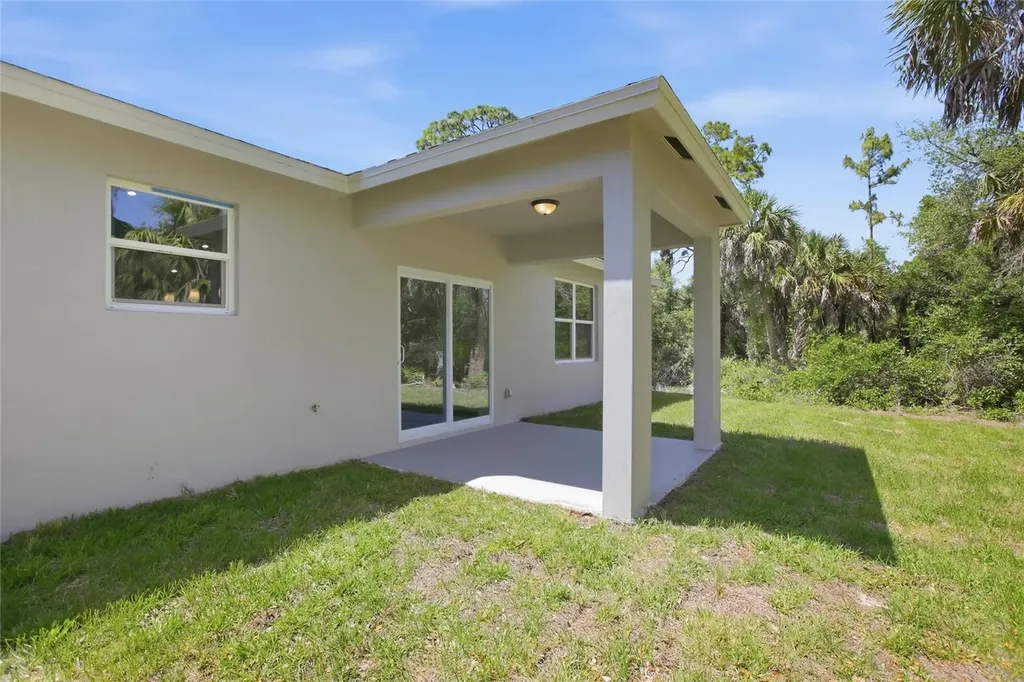 2440 Hiawatha Street Port Charlotte FL 33948