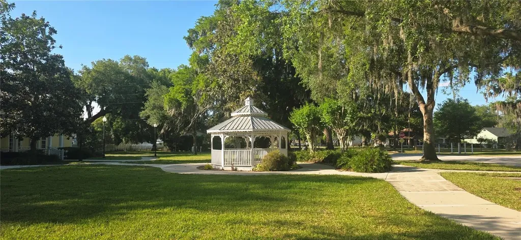 505 E Gulley Avenue Oakland FL 34787
