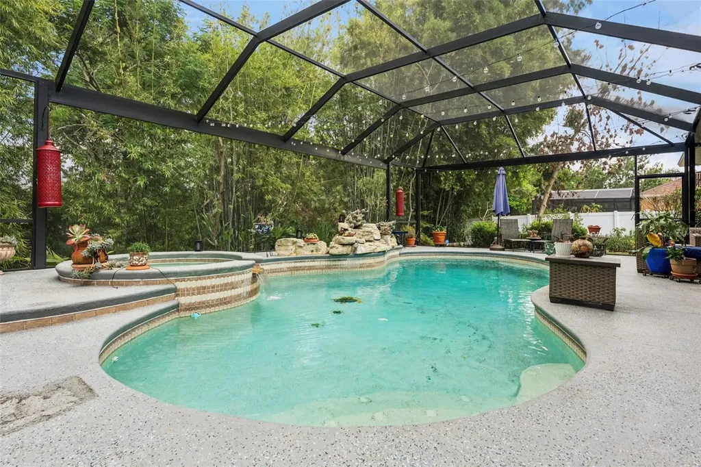 505 E Gulley Avenue Oakland FL 34787