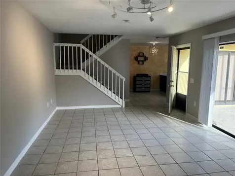 5361 Elm Court Orlando FL 32811