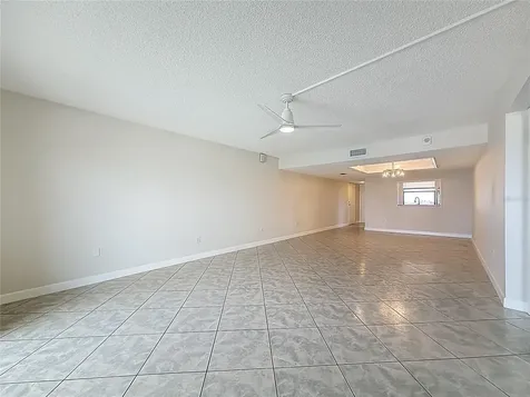 7300 Sun Island Dr S, South Pasadena FL 33707
