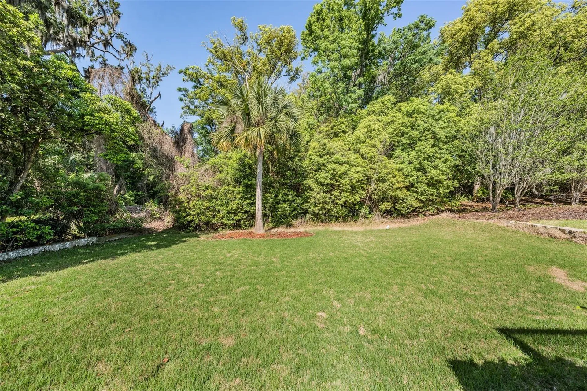 12220 Woodlands Circle Dade City FL 33525