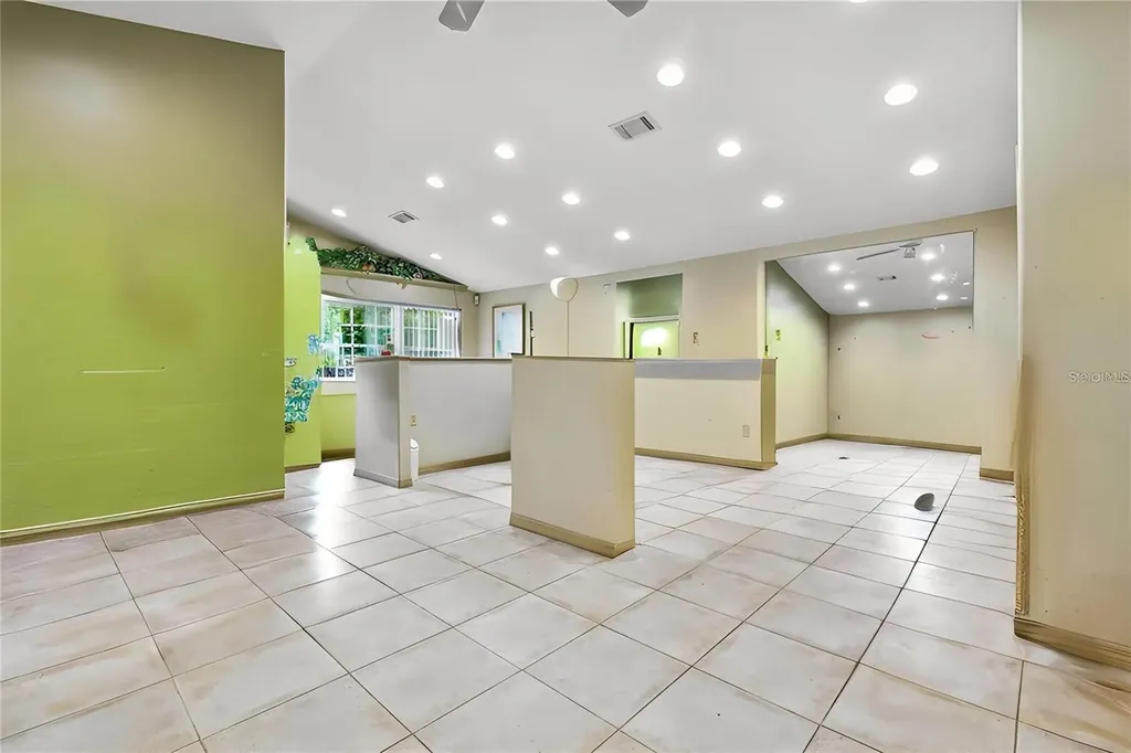 1935 Grand Boulevard Holiday FL 34690