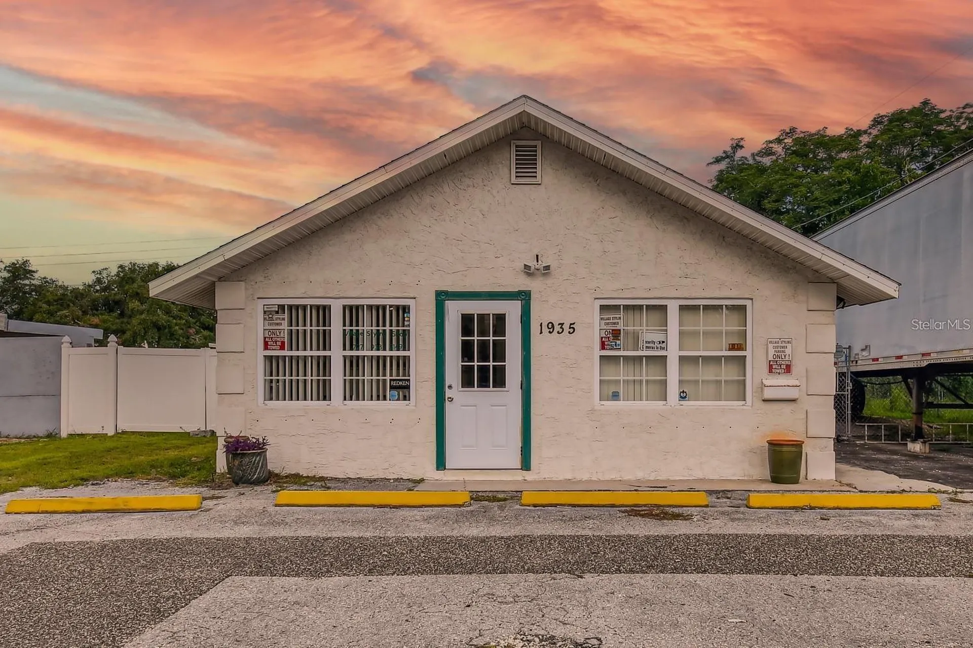 1935 Grand Boulevard Holiday FL 34690