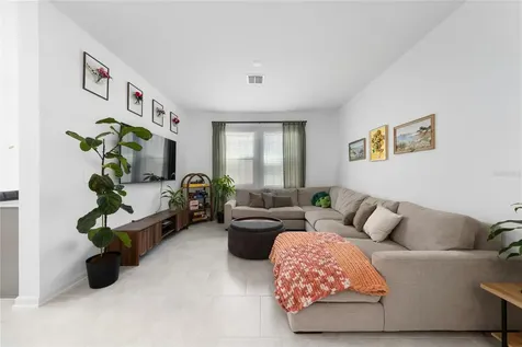 4132 Jespersen Street Apopka FL 32712