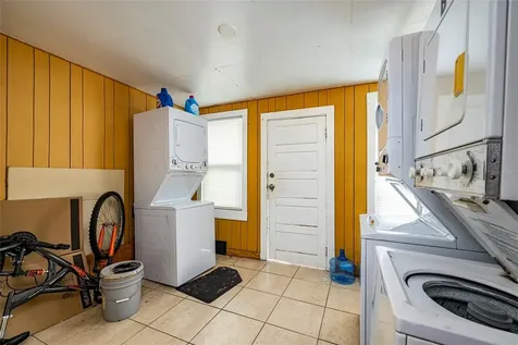 2531 W Cherry Street Tampa FL 33607