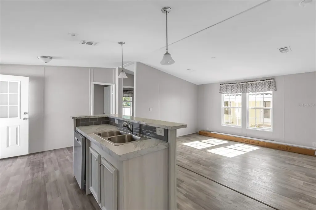 2107 Palma Sola Boulevard Bradenton FL 34209