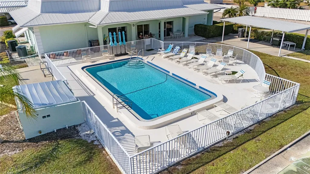 2107 Palma Sola Boulevard Bradenton FL 34209