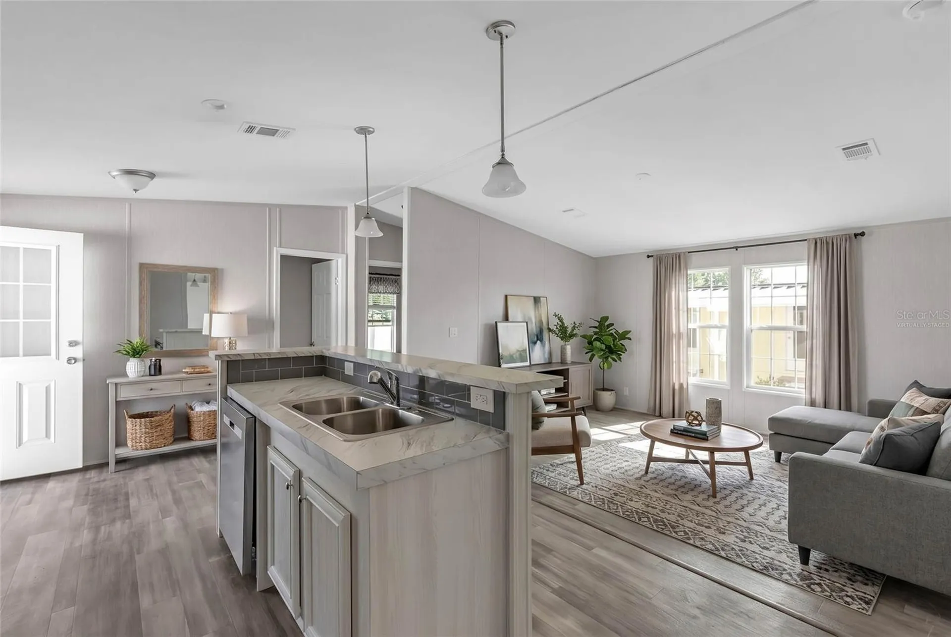 2107 Palma Sola Boulevard Bradenton FL 34209