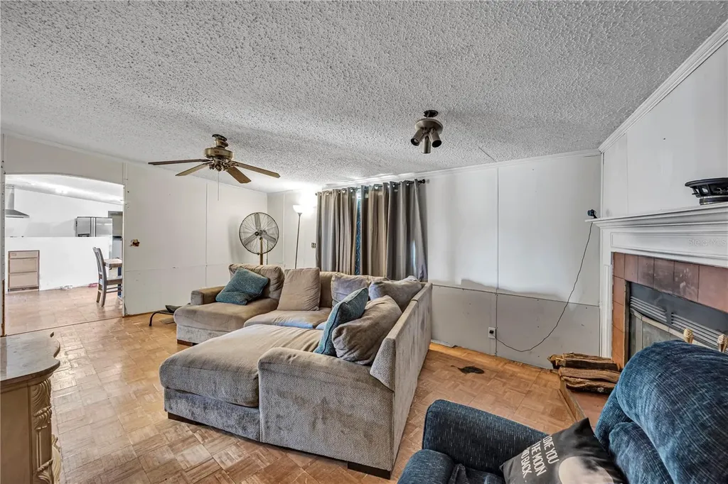 12606 S Grassy Lake Road Minneola FL 34715