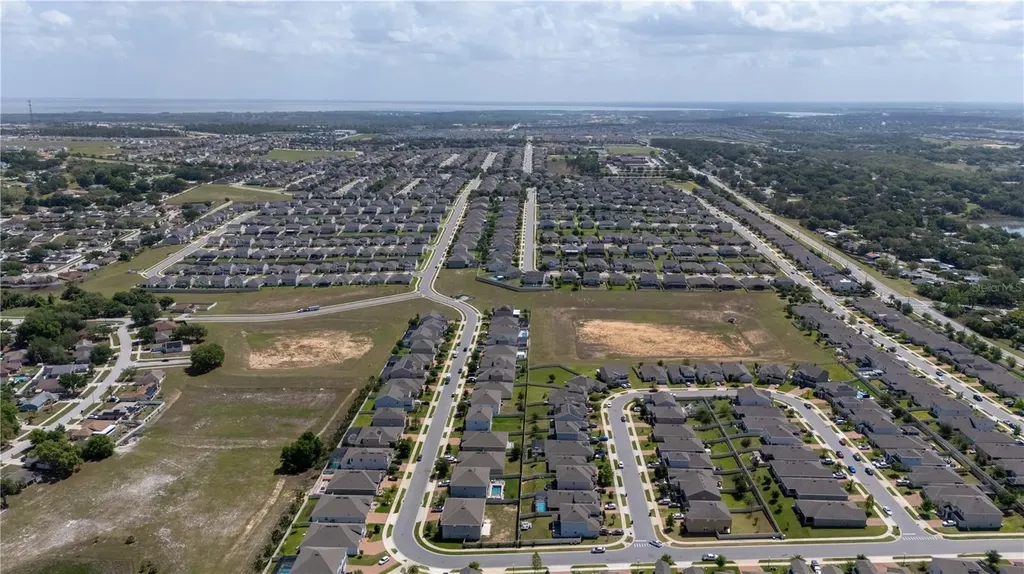 12606 S Grassy Lake Road Minneola FL 34715
