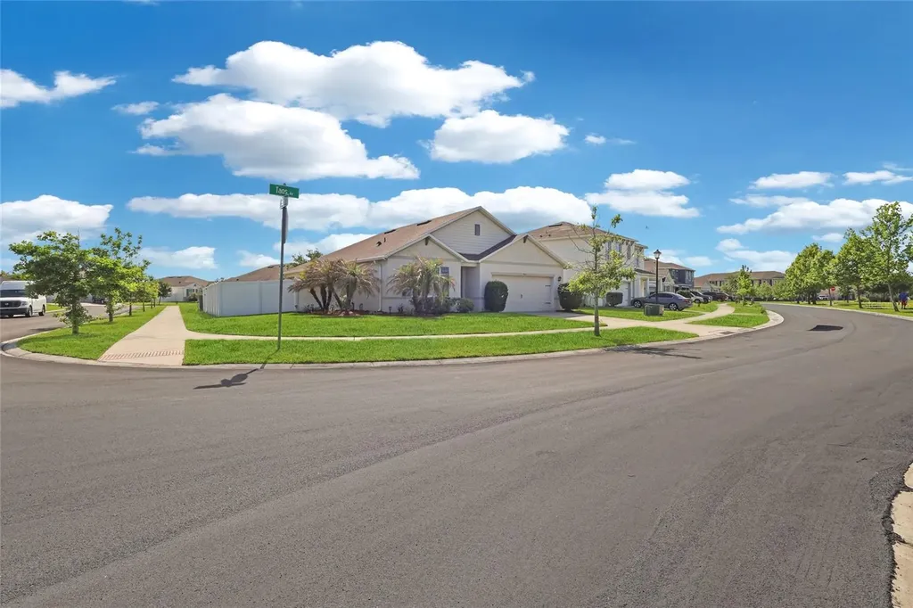 1451 Taos Avenue Kissimmee FL 34744