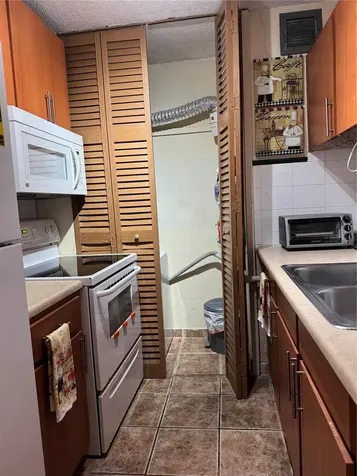 I-4 Avenida San Patricio Guaynabo PR 00968
