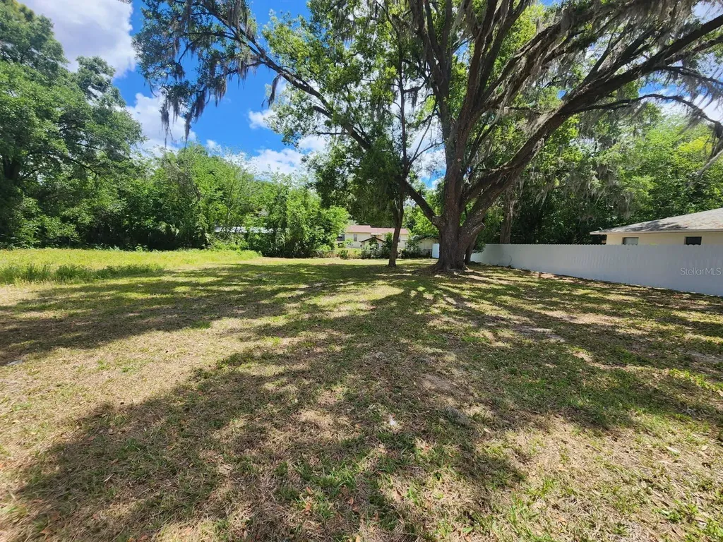 2421 NW 3rd Avenue Ocala FL 34475