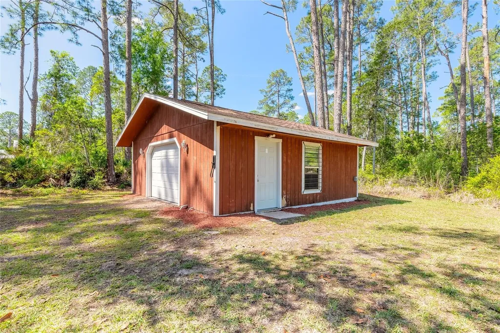 1650 11th Avenue Deland FL 32724