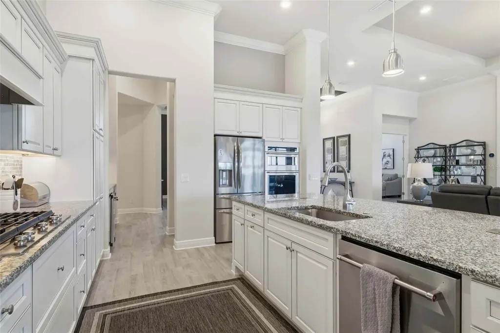 2210 N Peakview Loop Hernando FL 34442