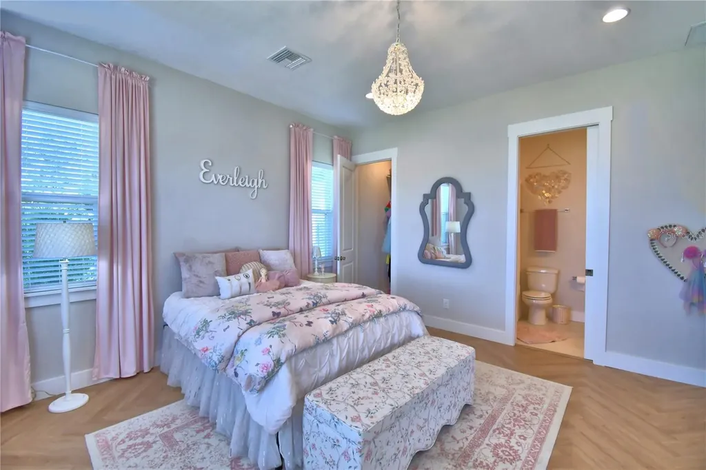 203 Spring Azure Drive Lake Alfred FL 33850