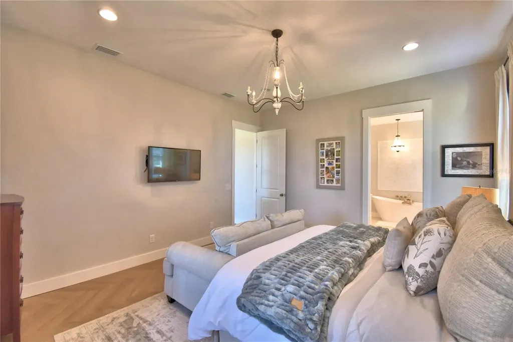 203 Spring Azure Drive Lake Alfred FL 33850