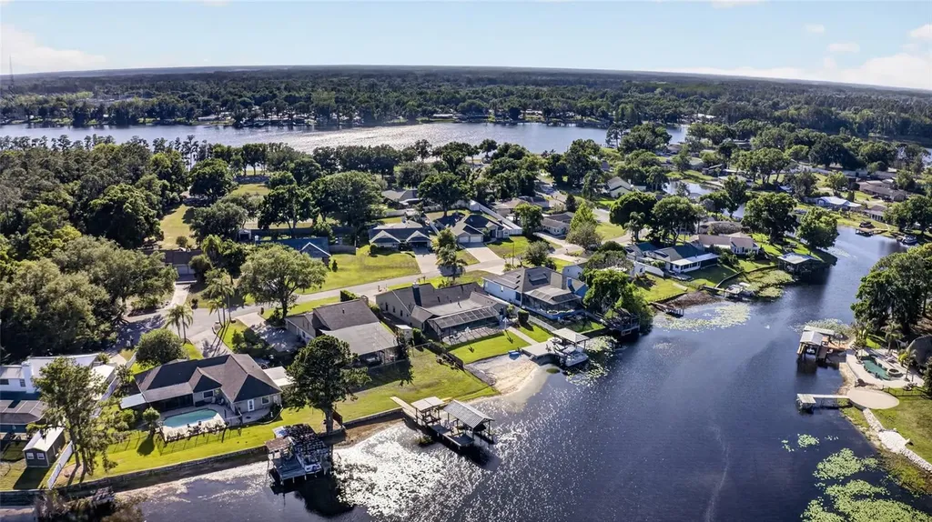 3026 Lake Padgett Drive Land O Lakes FL 34639
