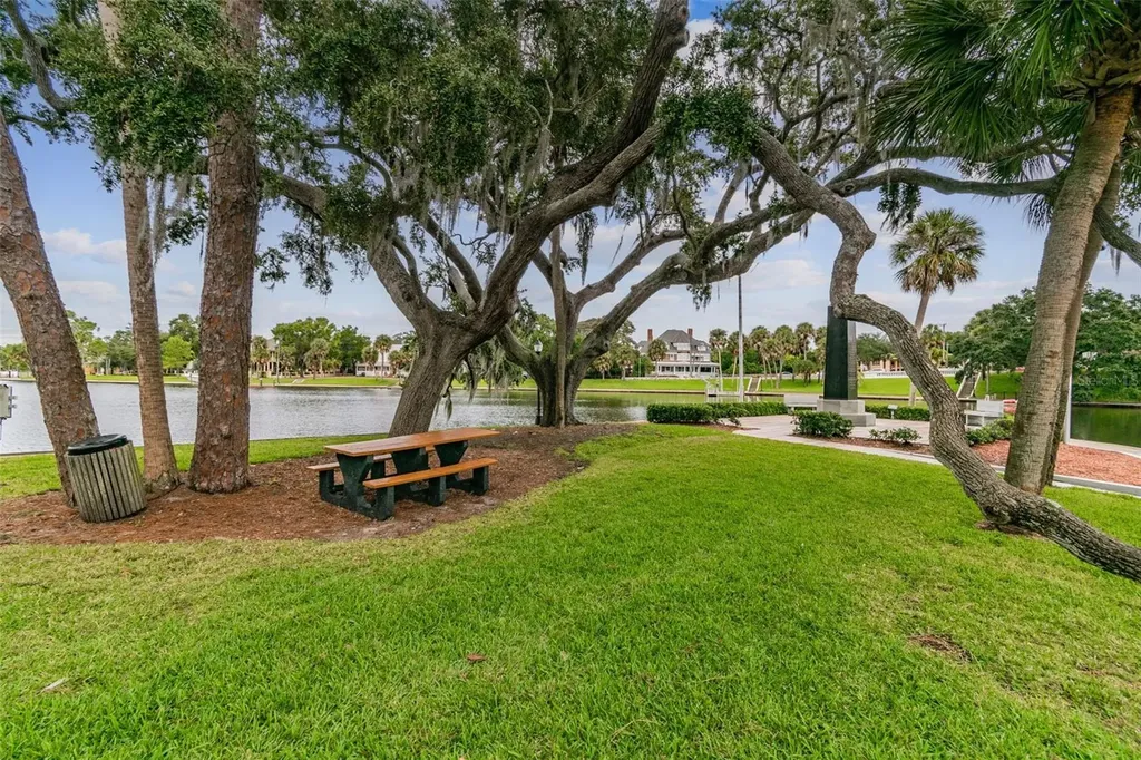 360 Liam Avenue Tarpon Springs FL 34689