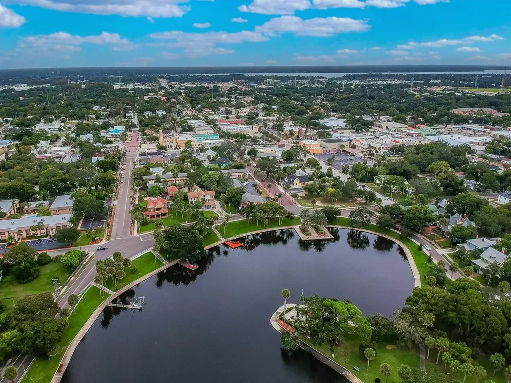 360 Liam Avenue Tarpon Springs FL 34689