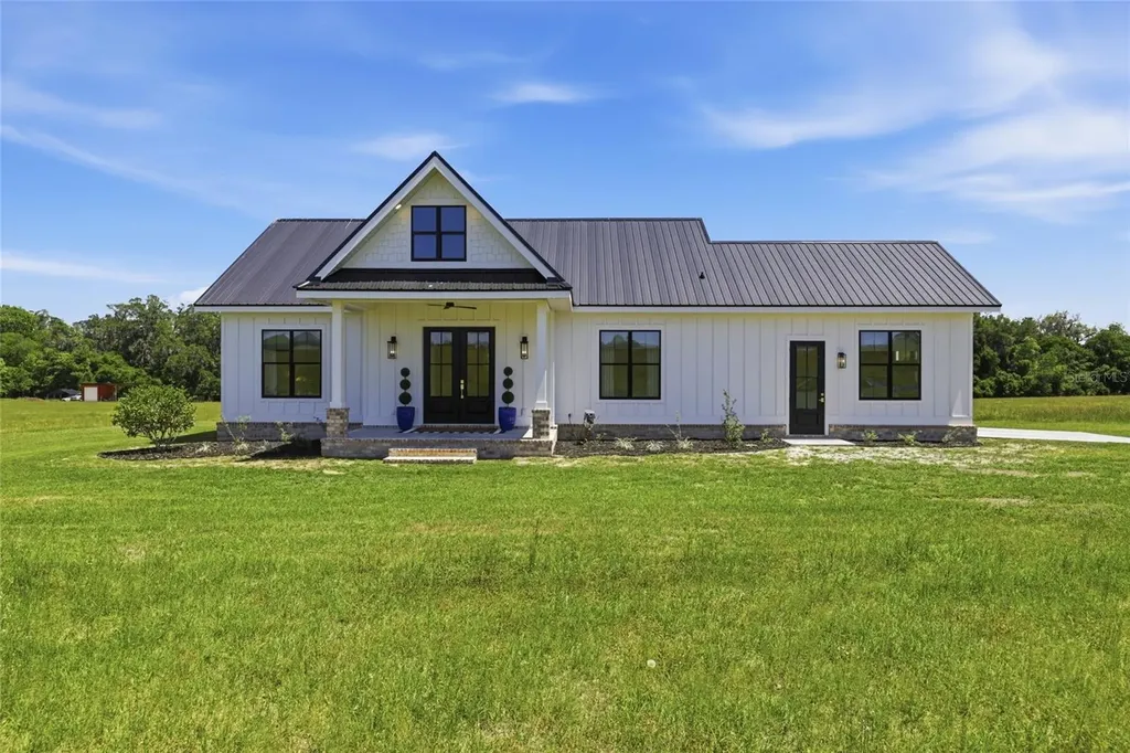 18605 NW County Road 235a Alachua FL 32615